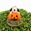 Load image into Gallery viewer, Snoopy Pumpkin on Stand