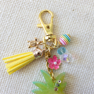 Pineapple "Aloha" Charm Keychain [Glows in the Dark]