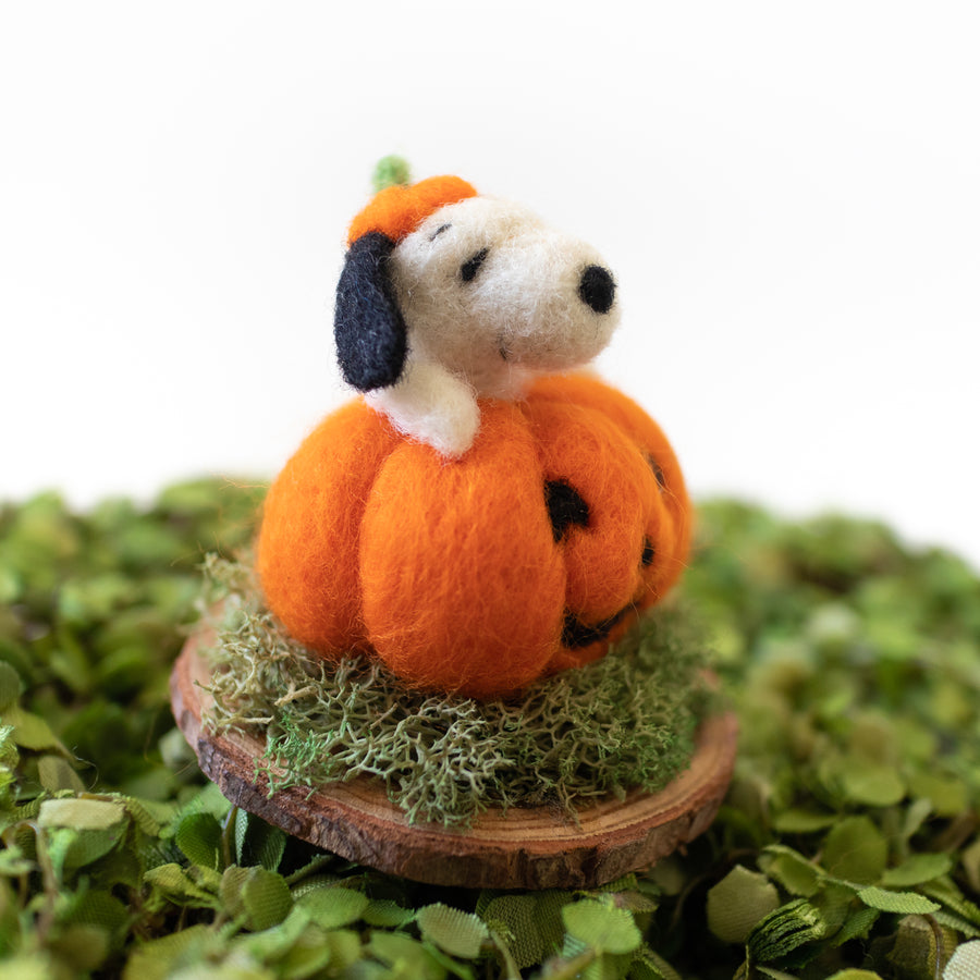Snoopy Pumpkin on Stand