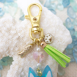 Jiji Cat Liquid Shaker Charm Keychain [Glows in the Dark]