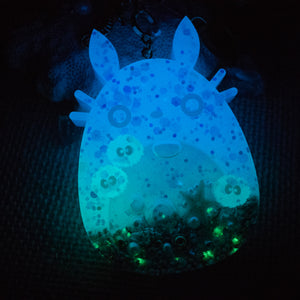 Totoro Liquid Shaker Keychain [Glows in the Dark]