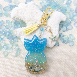 Pineapple Liquid Shaker Charm Keychain [Glows in the Dark]