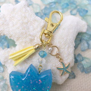 Pineapple Liquid Shaker Charm Keychain [Glows in the Dark]