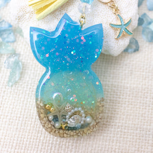 Pineapple Liquid Shaker Charm Keychain [Glows in the Dark]